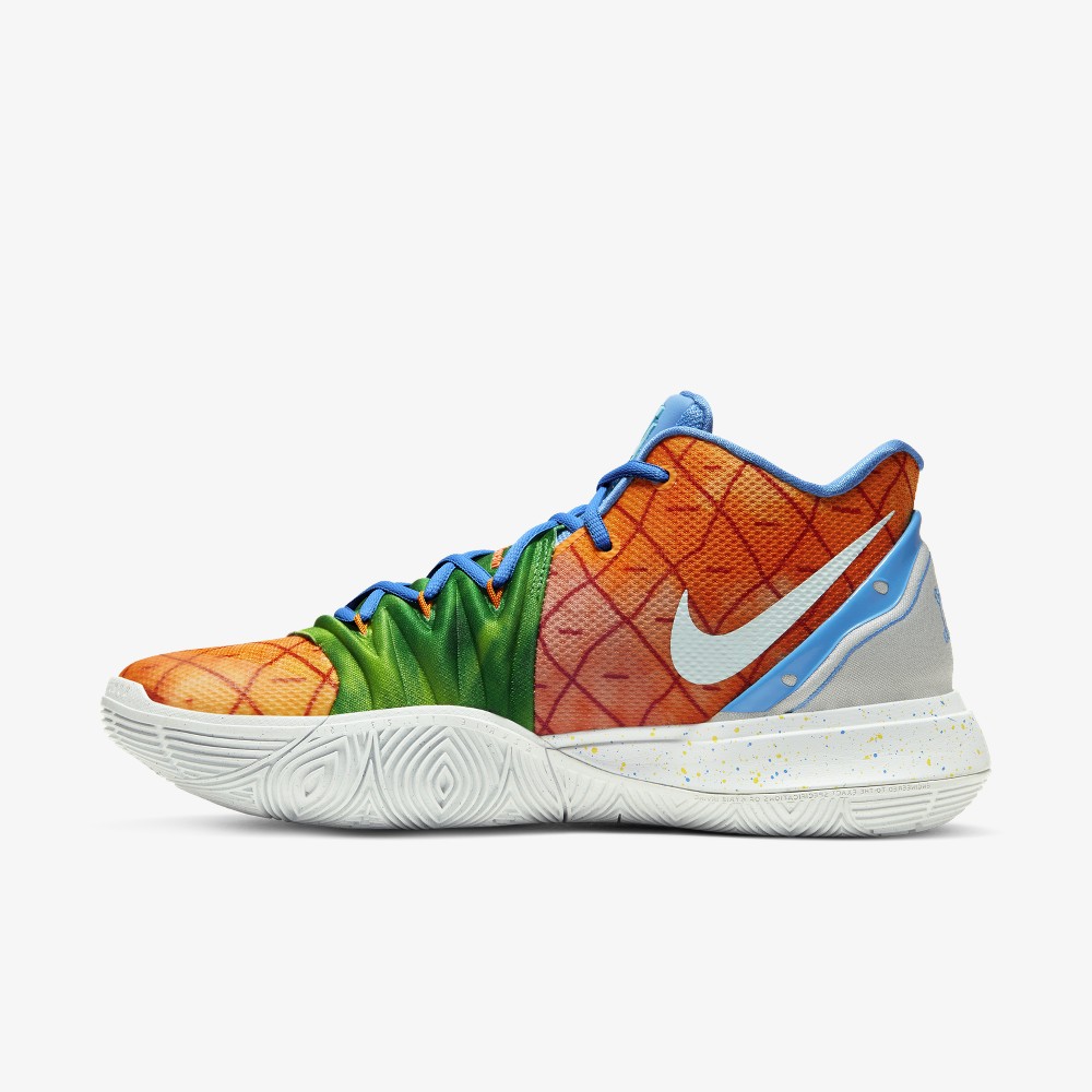 Kyrie clearance pineapple shoe